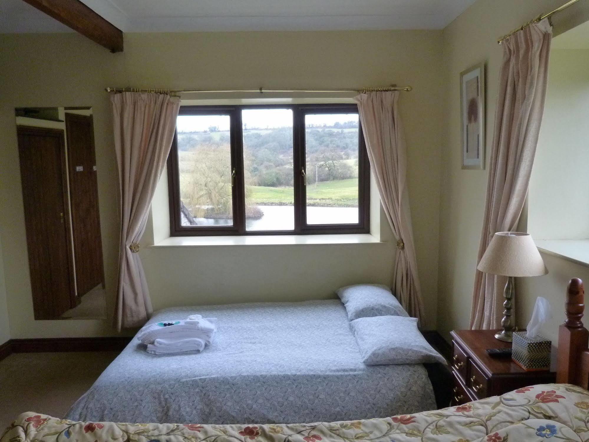 Cameley Lodge - Self Catering Temple Cloud Ngoại thất bức ảnh